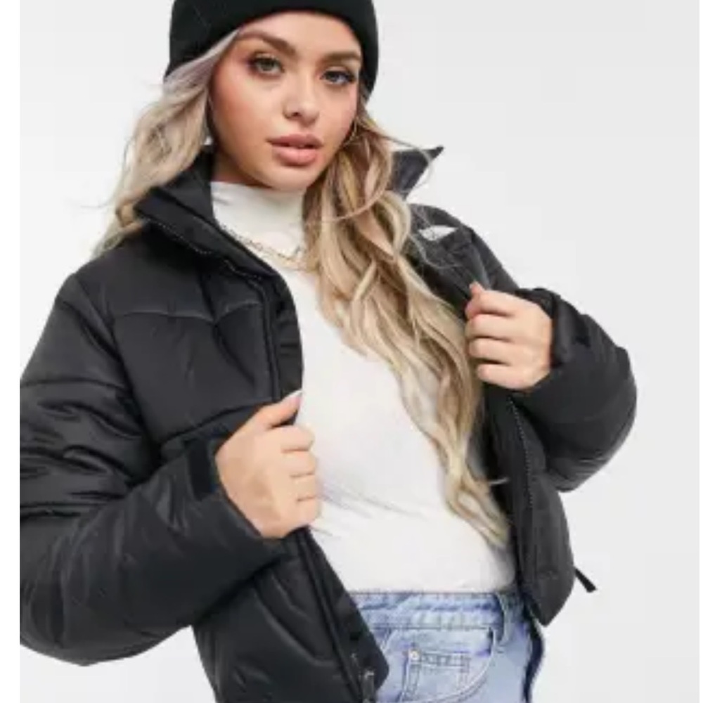 NorthFace cropped Black Puffer Jacket